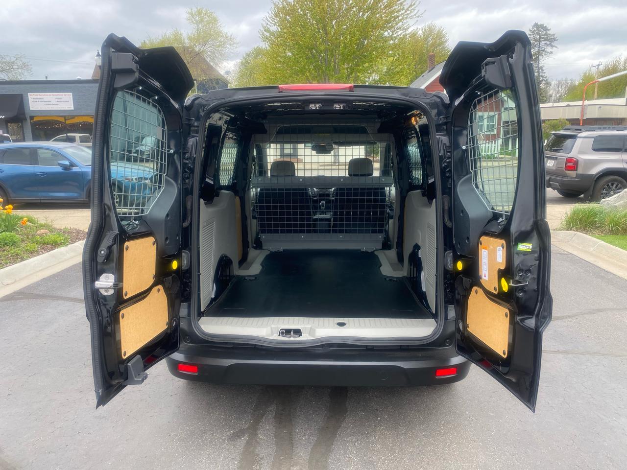 Ford Transit Connect Van XLT LWB w/Rear Symmetrical Doors 2022