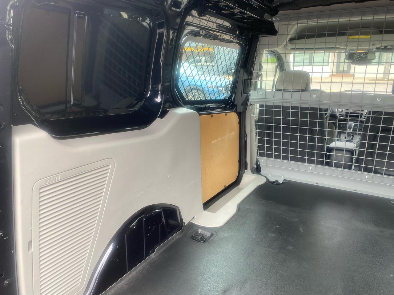 Ford Transit Connect Van XLT LWB w/Rear Symmetrical Doors 2022