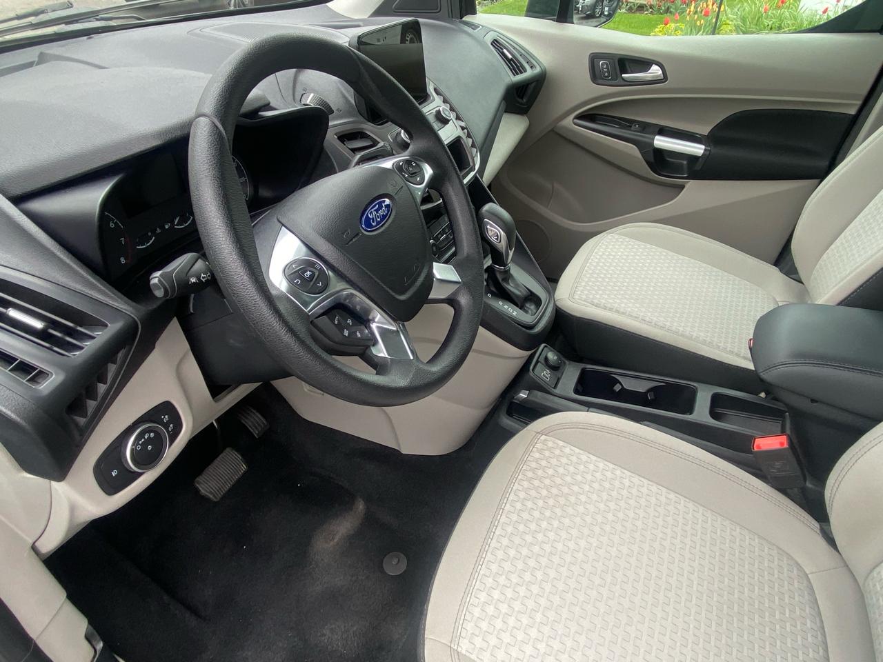 Ford Transit Connect Van XLT LWB w/Rear Symmetrical Doors 2022