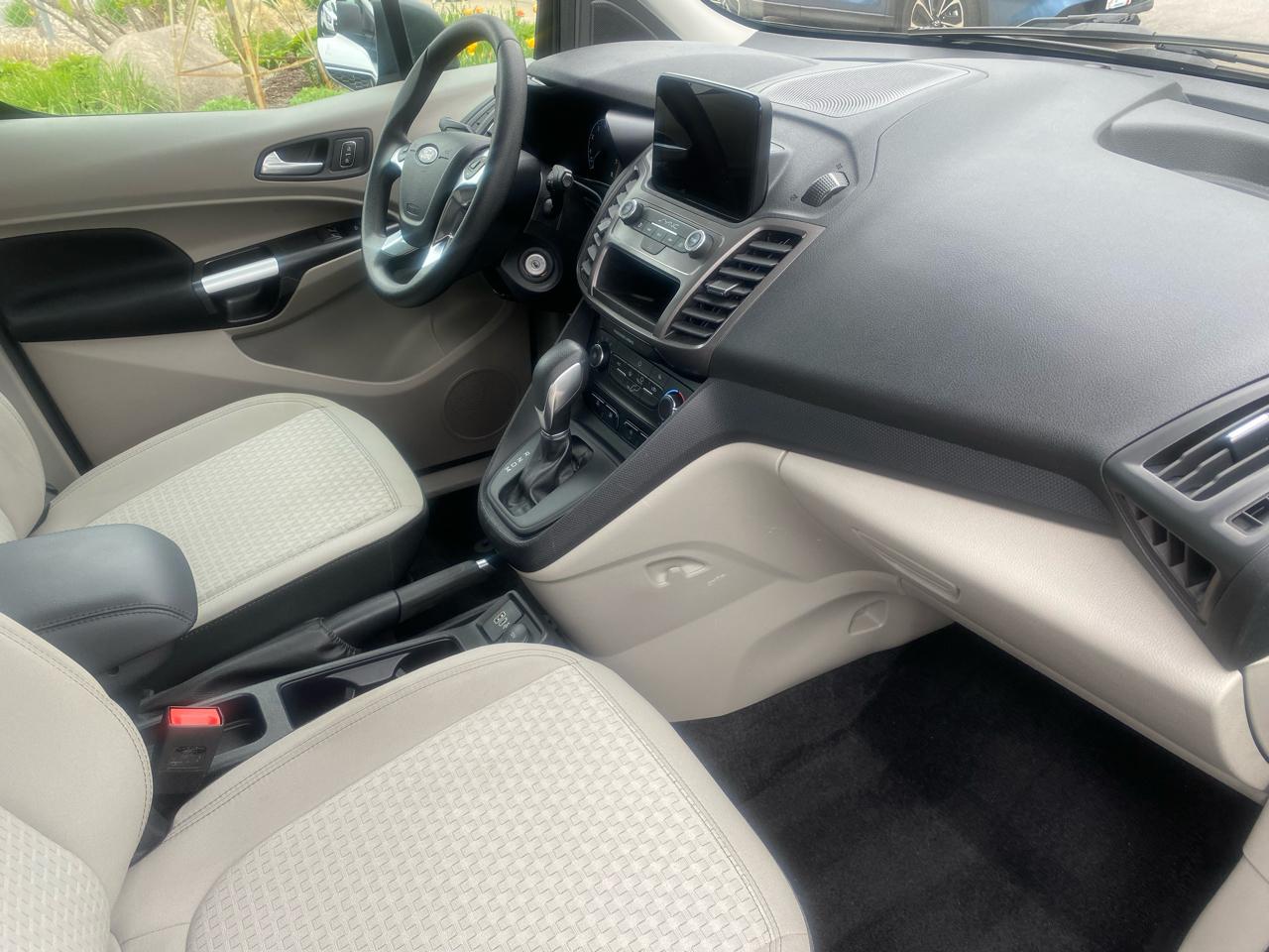 Ford Transit Connect Van XLT LWB w/Rear Symmetrical Doors 2022