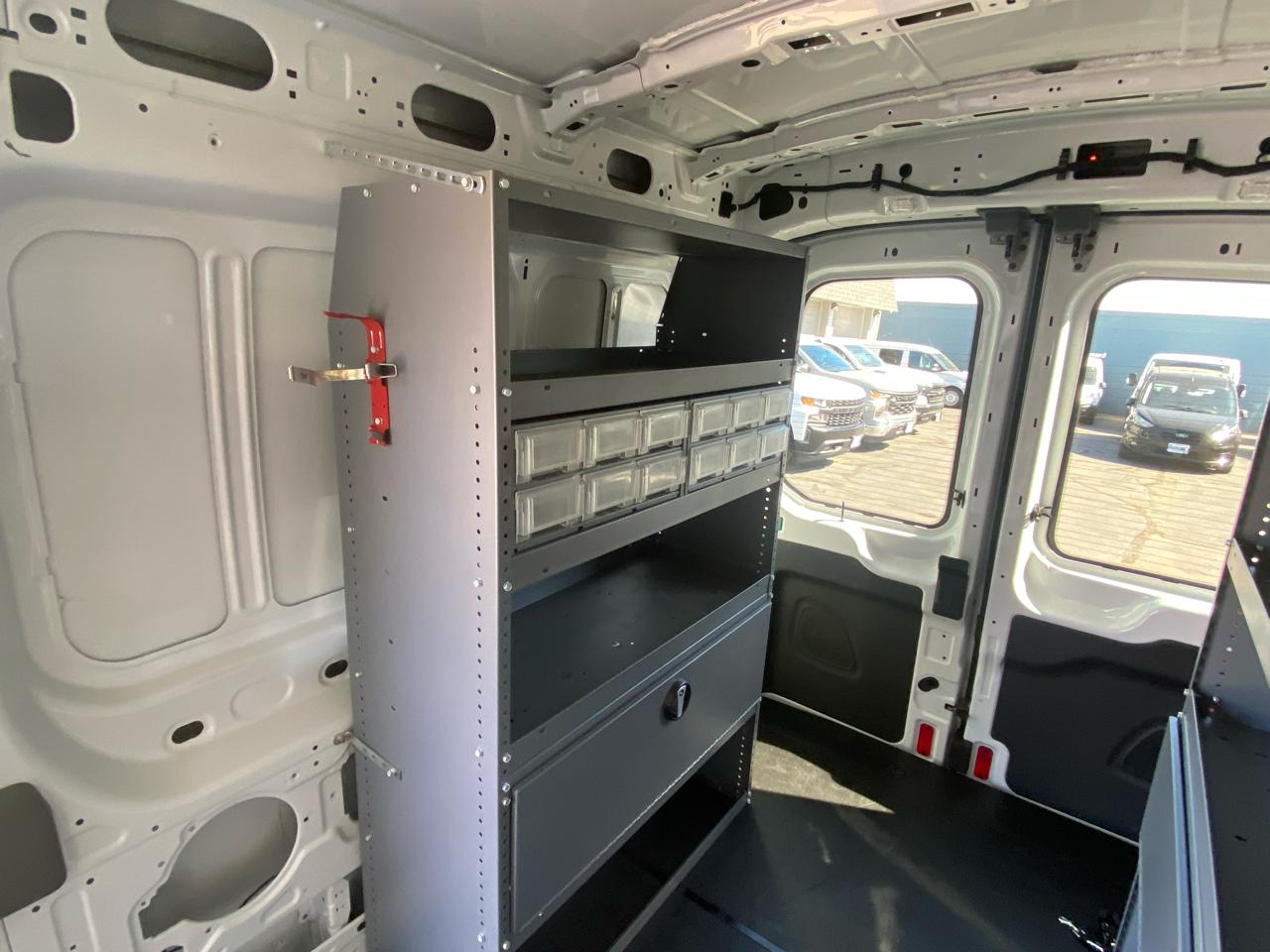 Ford Transit Cargo Van T-250 130" Med Rf 9070 GVWR RWD 2020