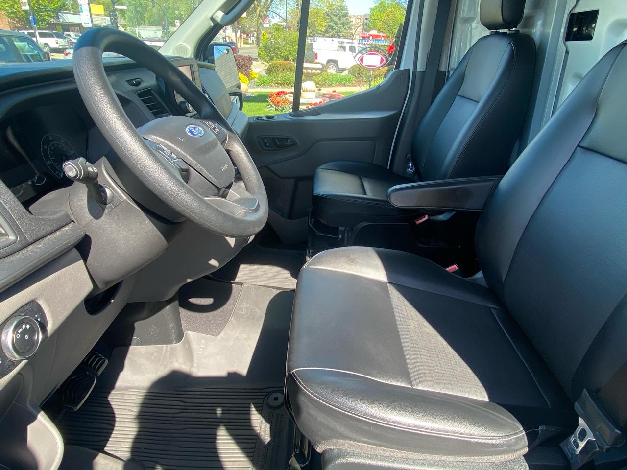 Ford Transit Cargo Van T-250 130" Med Rf 9070 GVWR RWD 2020