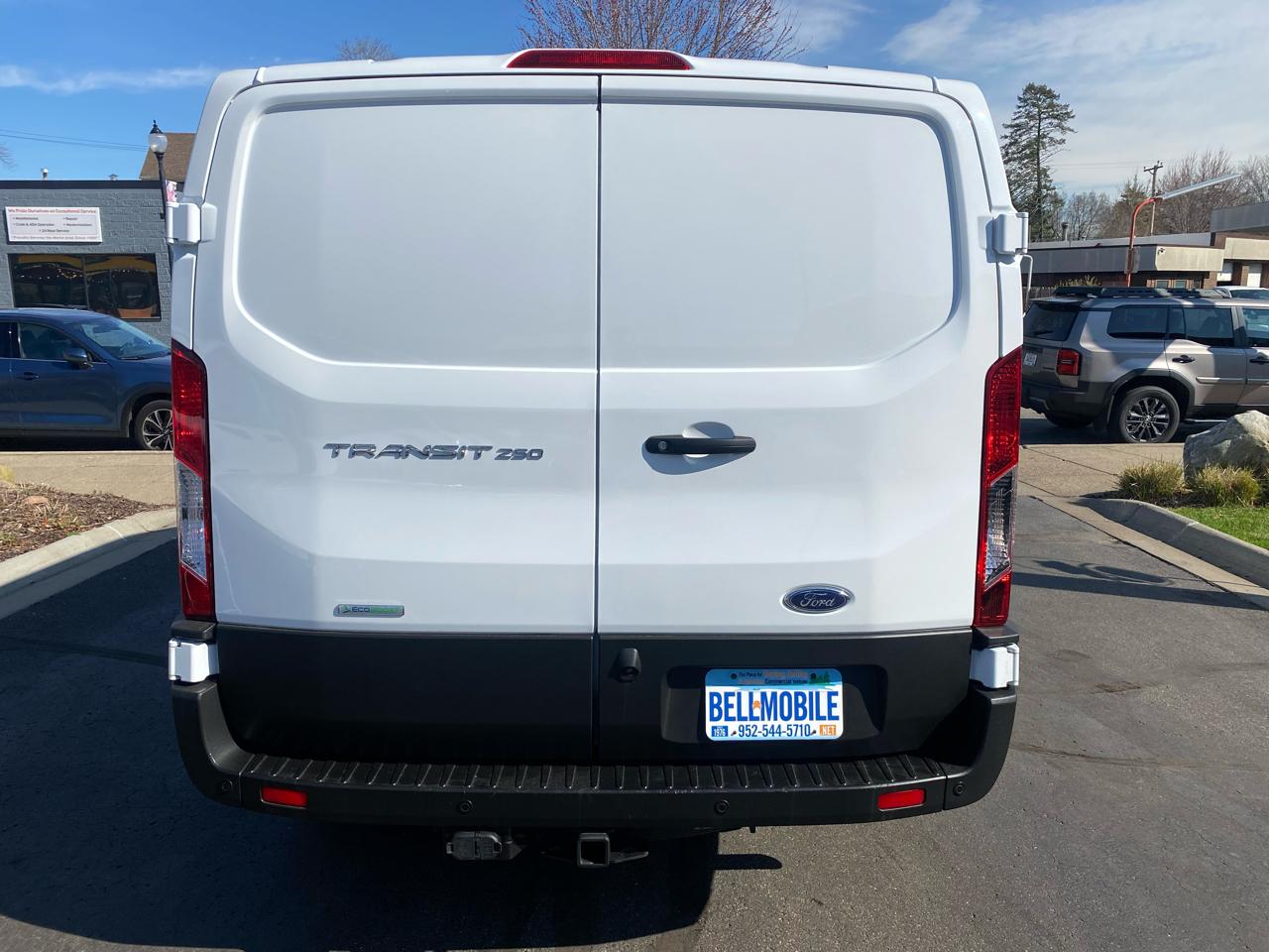 Ford Transit Cargo Van T-250 130" Low Rf 9070 GVWR RWD 2022