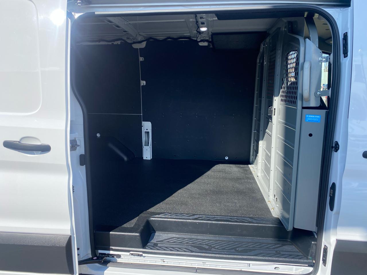 Ford Transit Cargo Van T-250 130" Low Rf 9070 GVWR RWD 2022