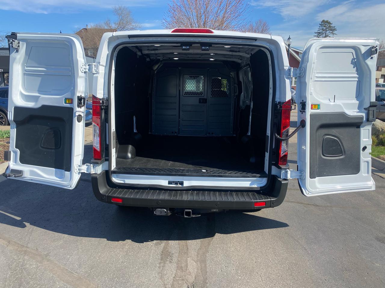 Ford Transit Cargo Van T-250 130" Low Rf 9070 GVWR RWD 2022