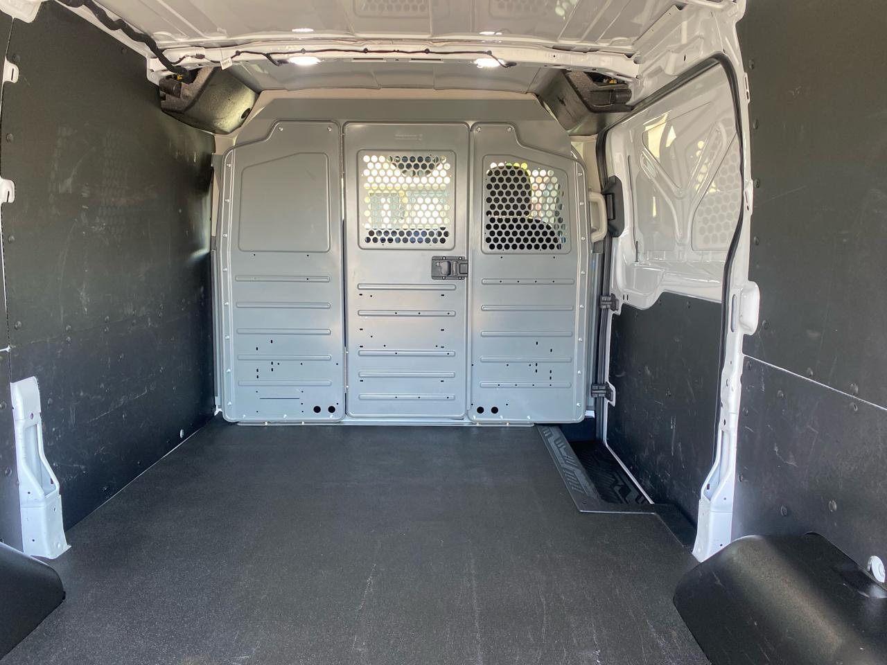 Ford Transit Cargo Van T-250 130" Low Rf 9070 GVWR RWD 2022