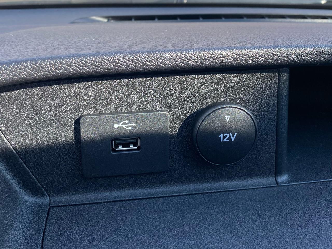 Ford Transit Cargo Van T-250 130" Low Rf 9070 GVWR RWD 2022