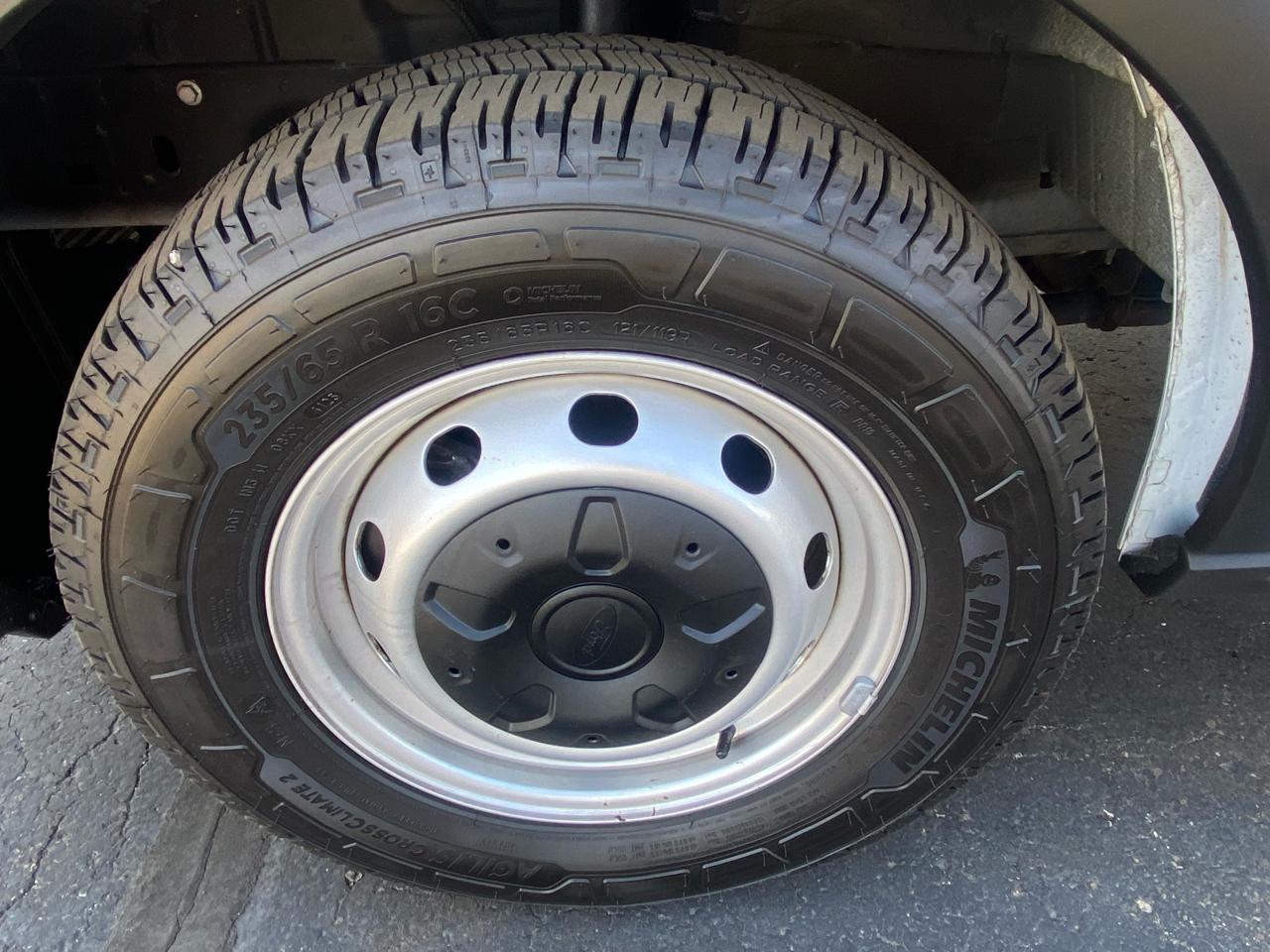 Ford Transit Cargo Van T-250 130" Low Rf 9070 GVWR RWD 2022