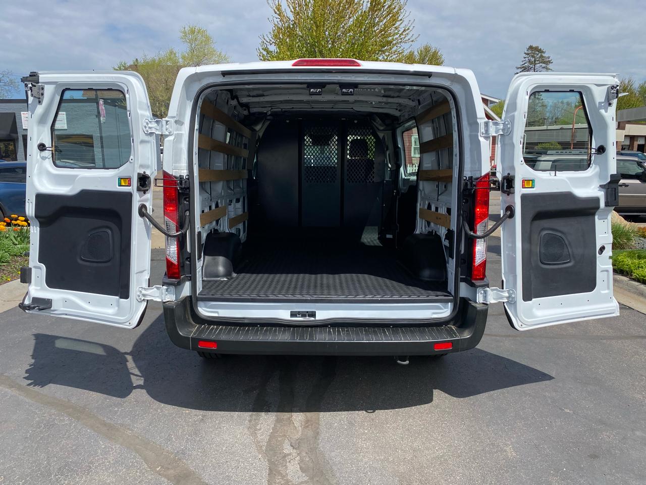 Ford Transit Cargo Van T-250 130" Low Rf 9070 GVWR RWD 2024