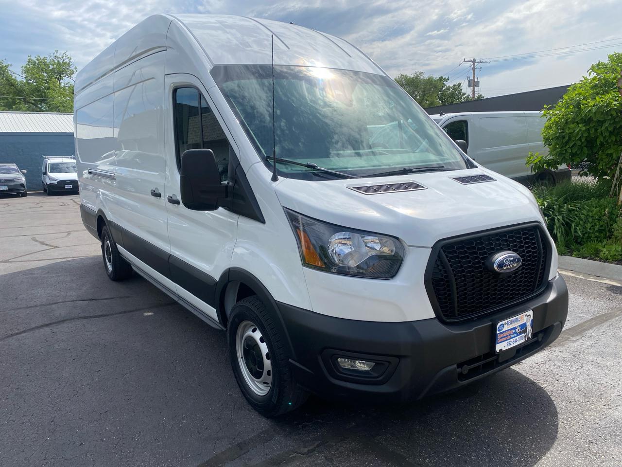 Ford Transit Cargo Van T-250 148" EL Hi Rf 9070 GVWR RWD 2023