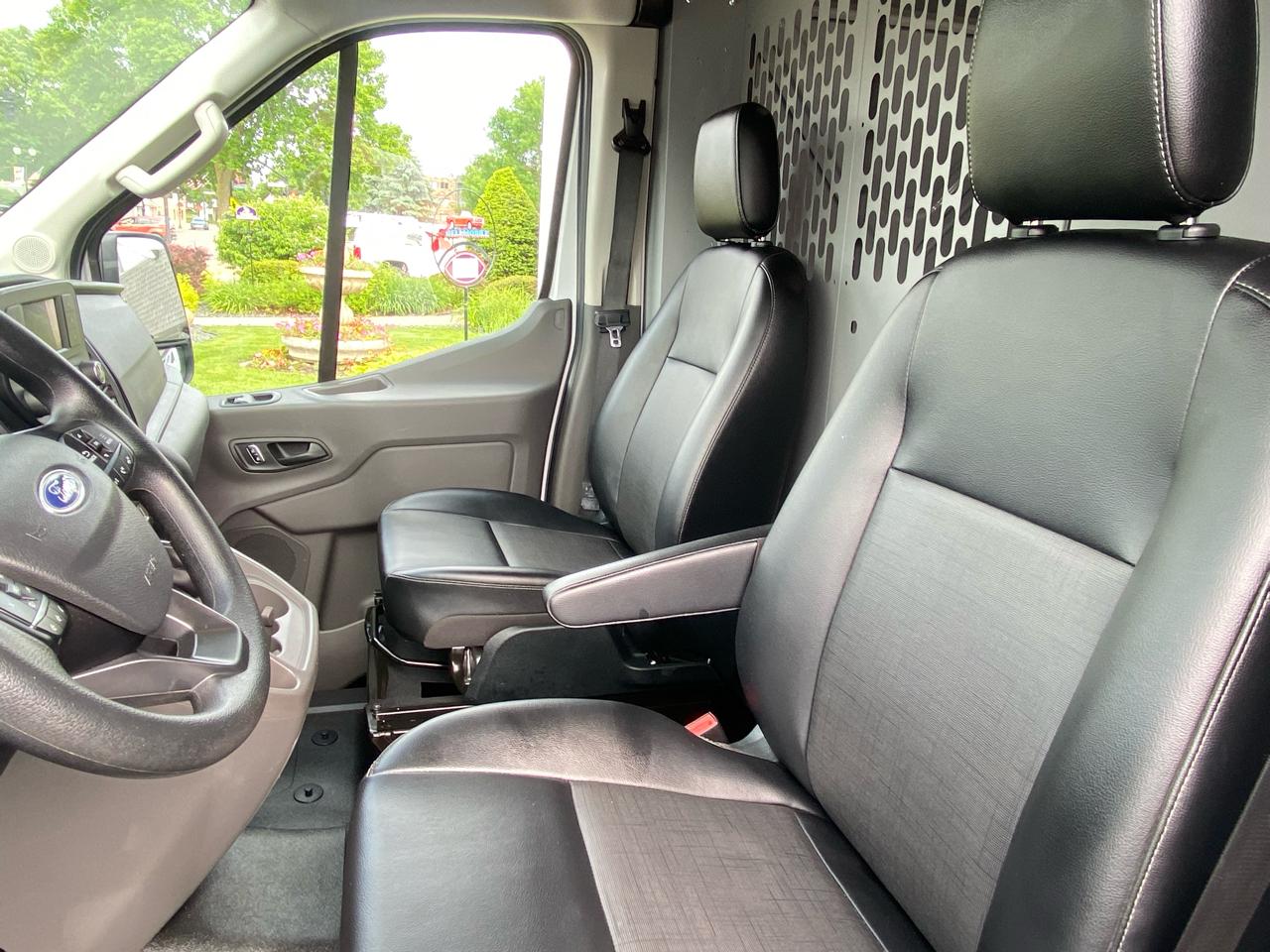 Ford Transit Cargo Van T-250 148" EL Hi Rf 9070 GVWR RWD 2023