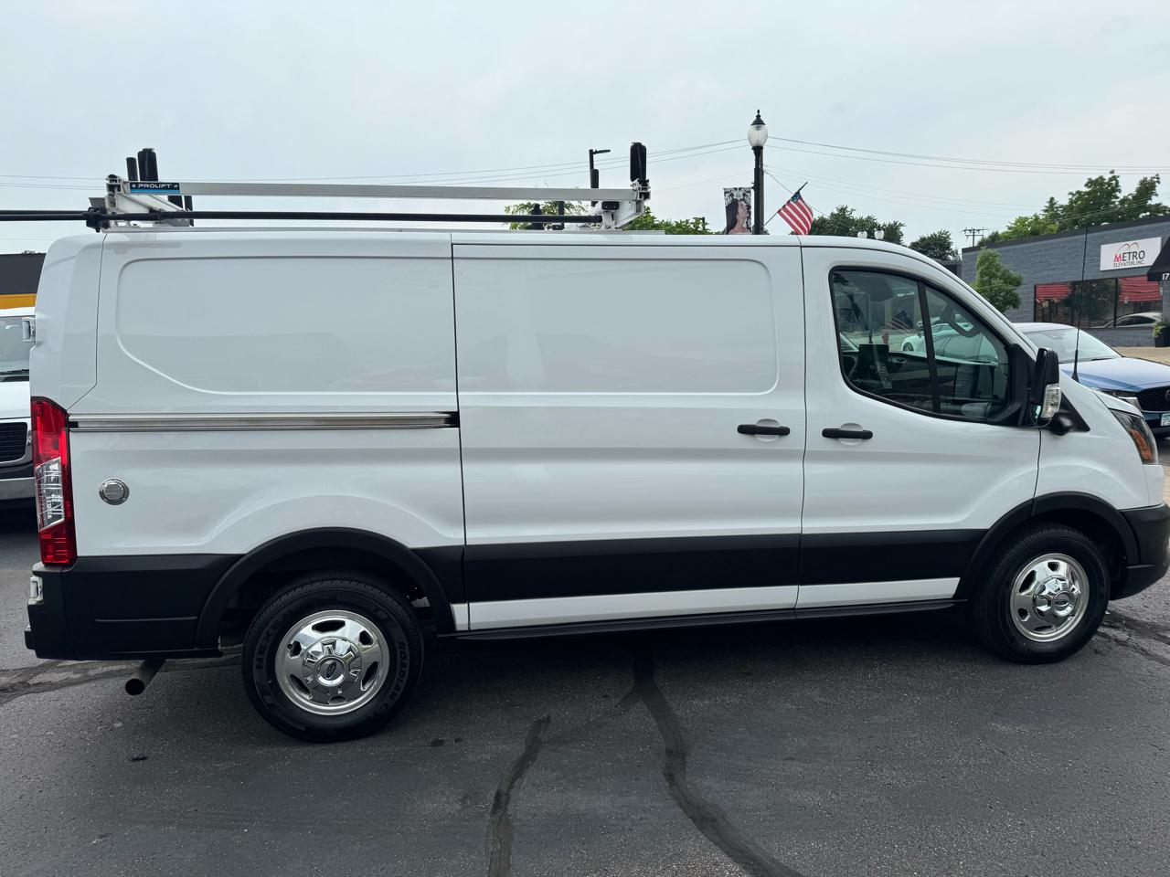 Ford Transit Cargo Van T-250 130" Low Rf 9070 GVWR AWD 2022
