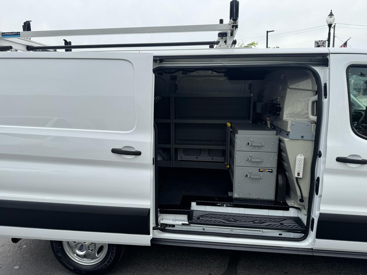 Ford Transit Cargo Van T-250 130" Low Rf 9070 GVWR AWD 2022