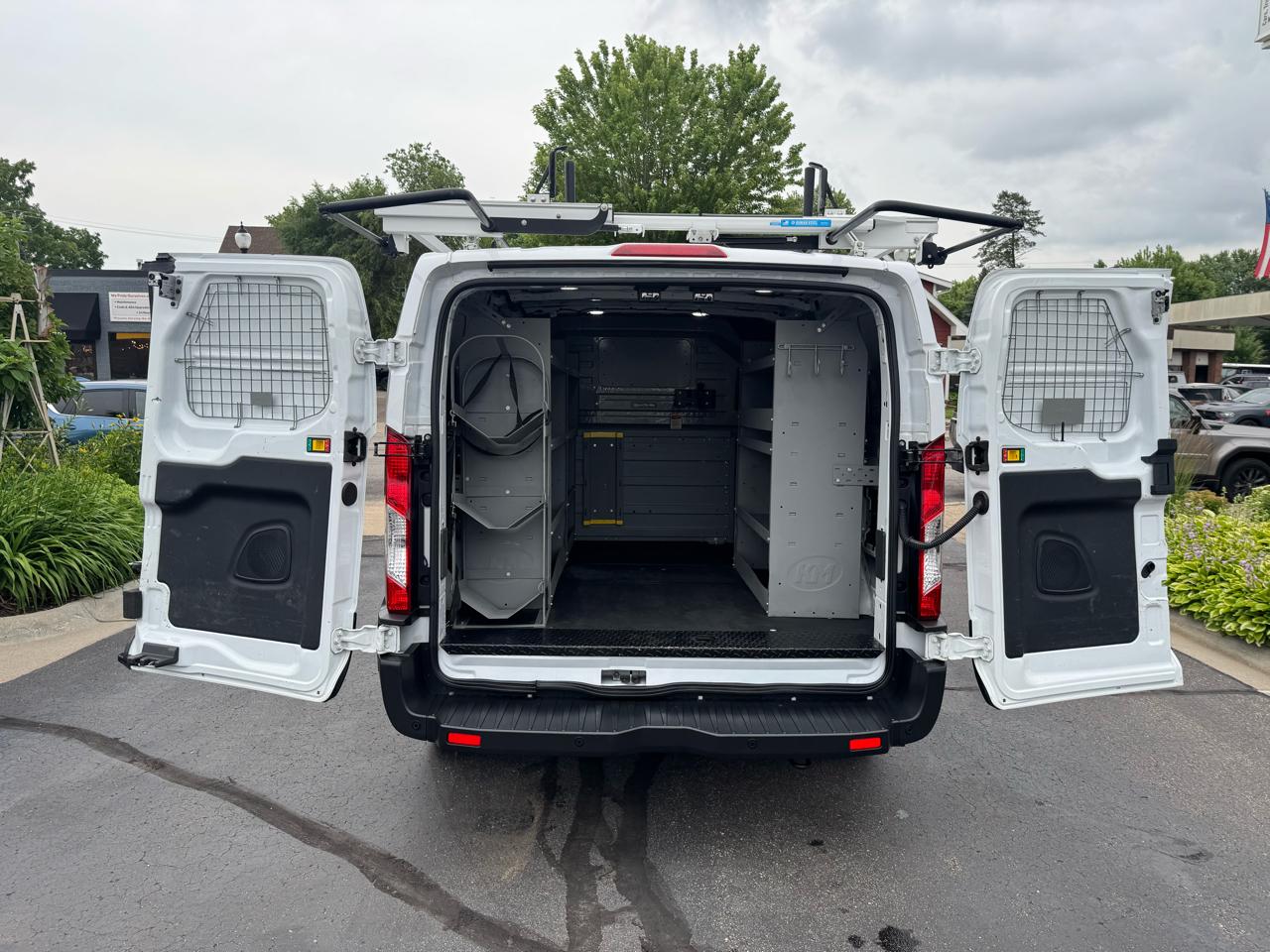 Ford Transit Cargo Van T-250 130" Low Rf 9070 GVWR AWD 2022