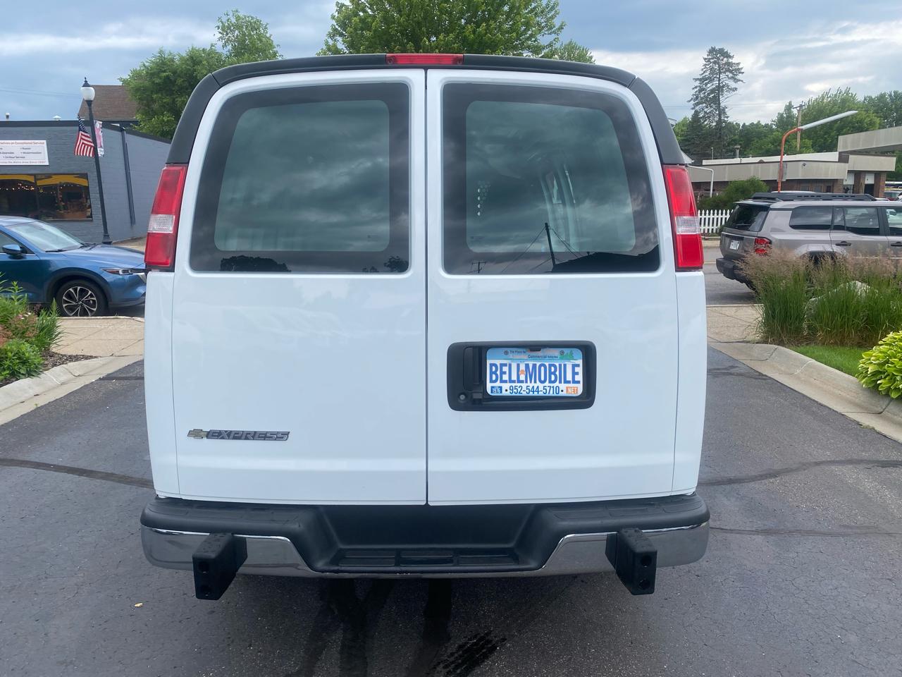 Chevrolet Express Cargo Van RWD 2500 135" 2025