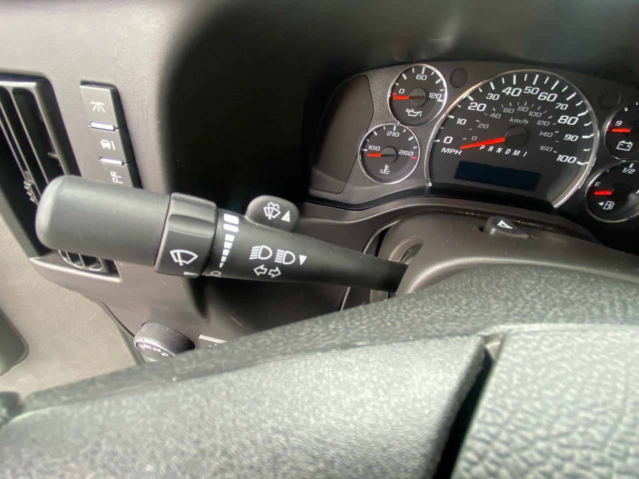 Chevrolet Express Cargo Van RWD 2500 135" 2025