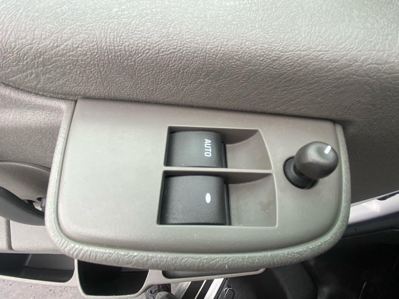 Chevrolet Express Cargo Van RWD 2500 135" 2025