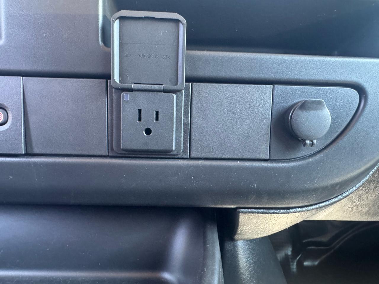 GMC Savana Cargo Van RWD 2500 135" 2025