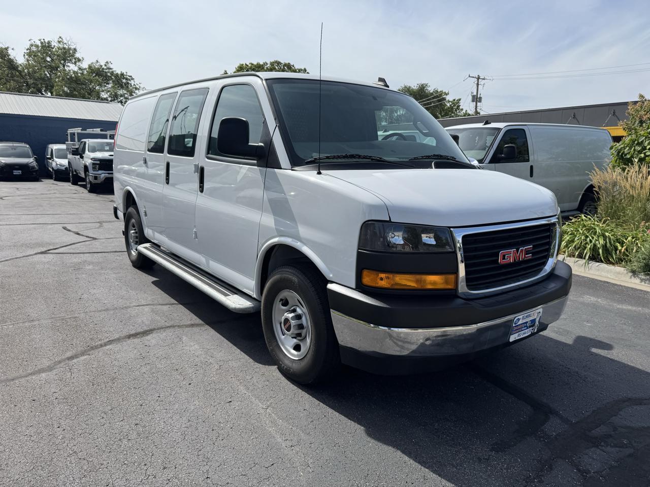 GMC Savana Cargo Van RWD 2500 135" 2024