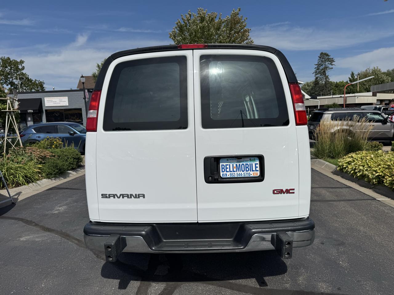 GMC Savana Cargo Van RWD 2500 135" 2024