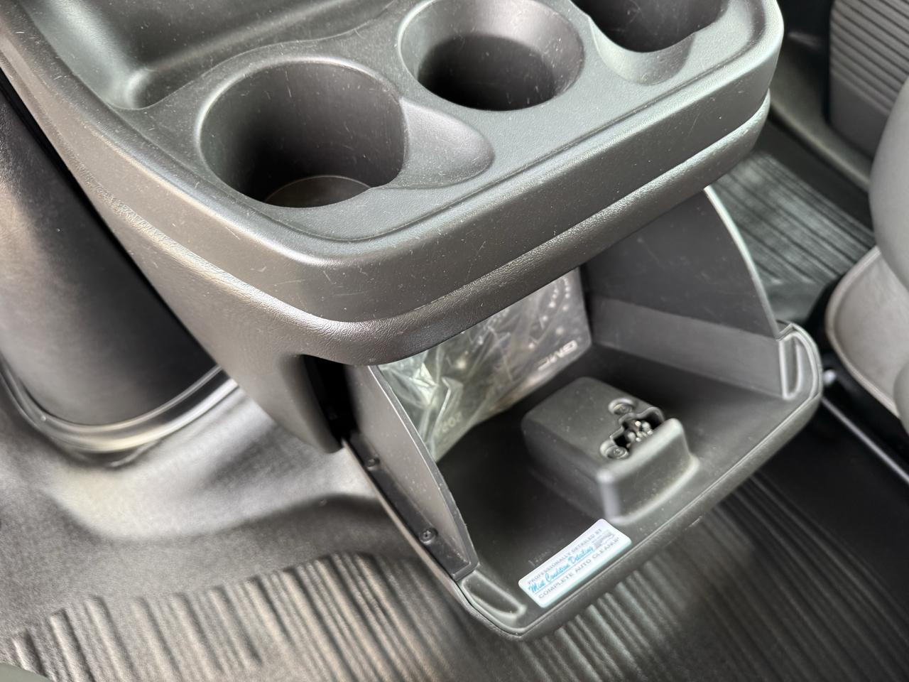 GMC Savana Cargo Van RWD 2500 135" 2024