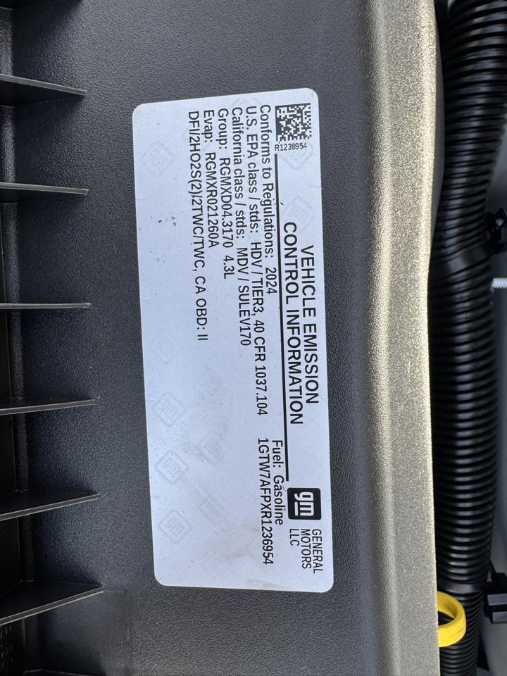 GMC Savana Cargo Van RWD 2500 135" 2024