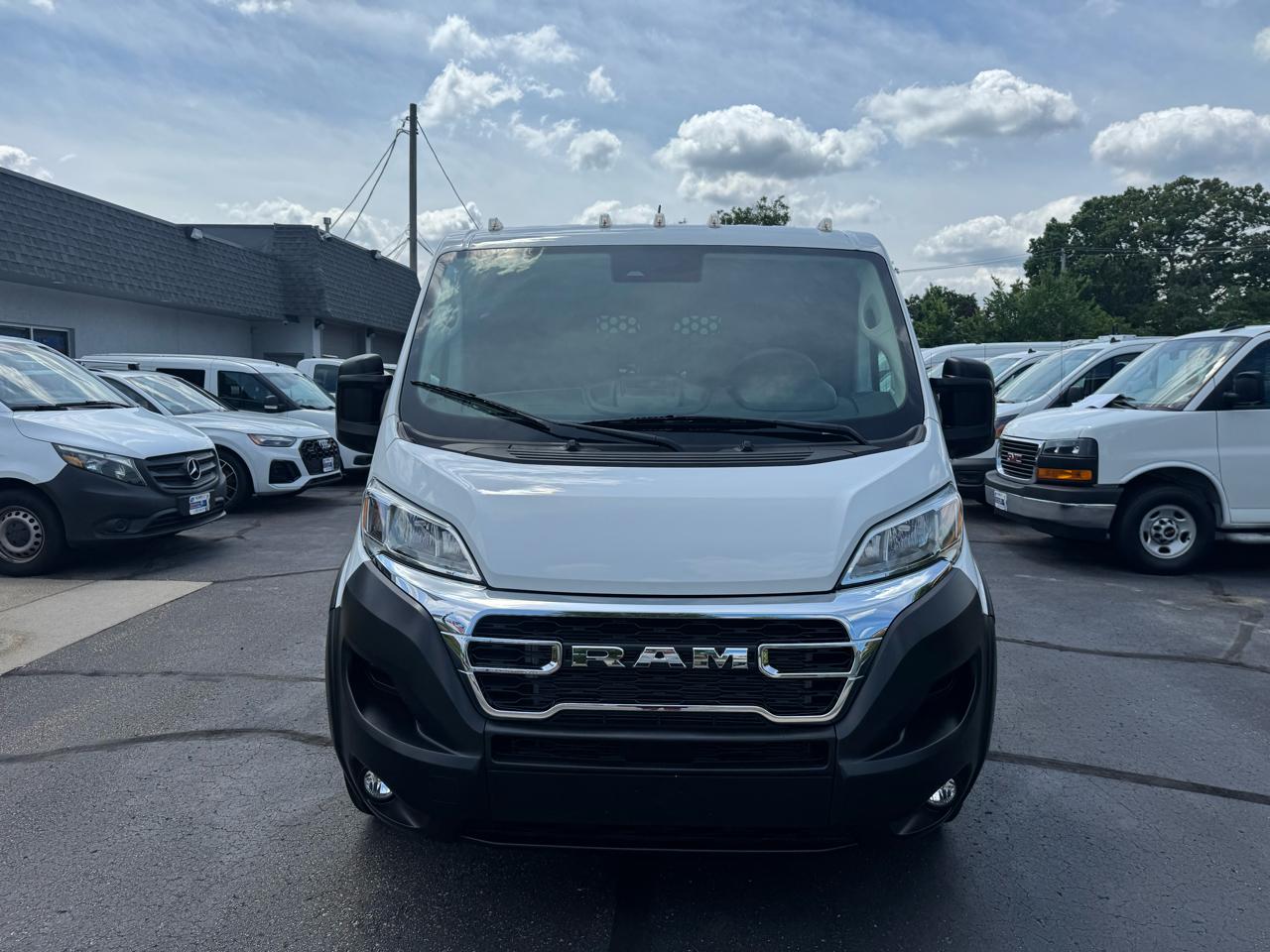 RAM ProMaster Cargo Van Tradesman 2500 Low Roof 136" WB w/Pass Seat 2025