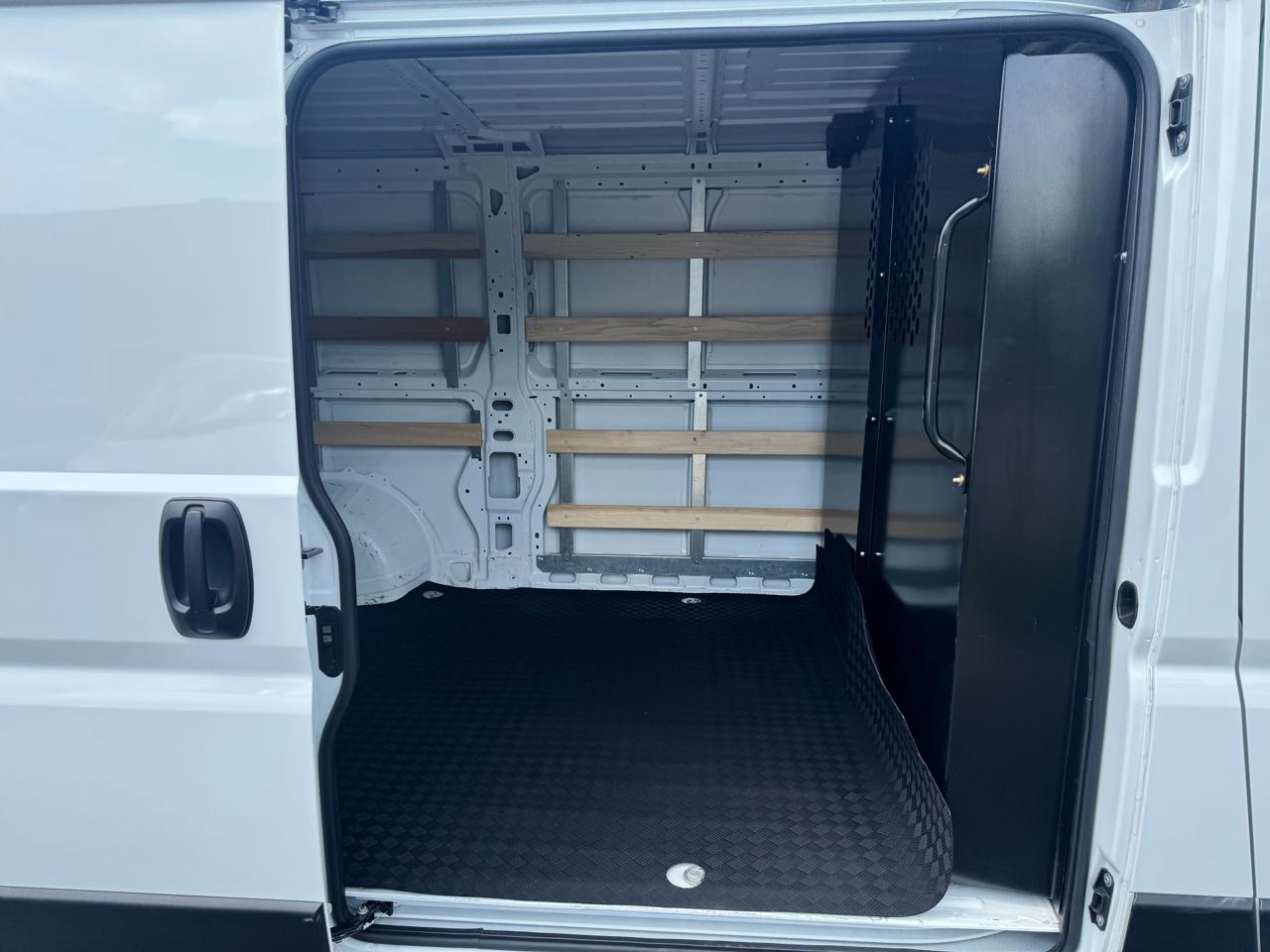 RAM ProMaster Cargo Van Tradesman 2500 Low Roof 136" WB w/Pass Seat 2025