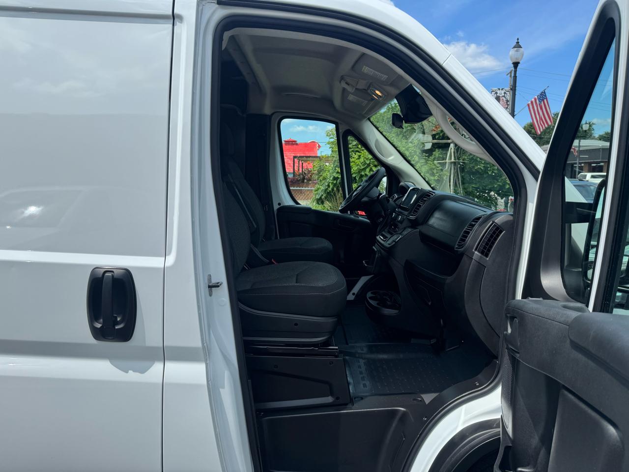 RAM ProMaster Cargo Van Tradesman 2500 Low Roof 136" WB w/Pass Seat 2025