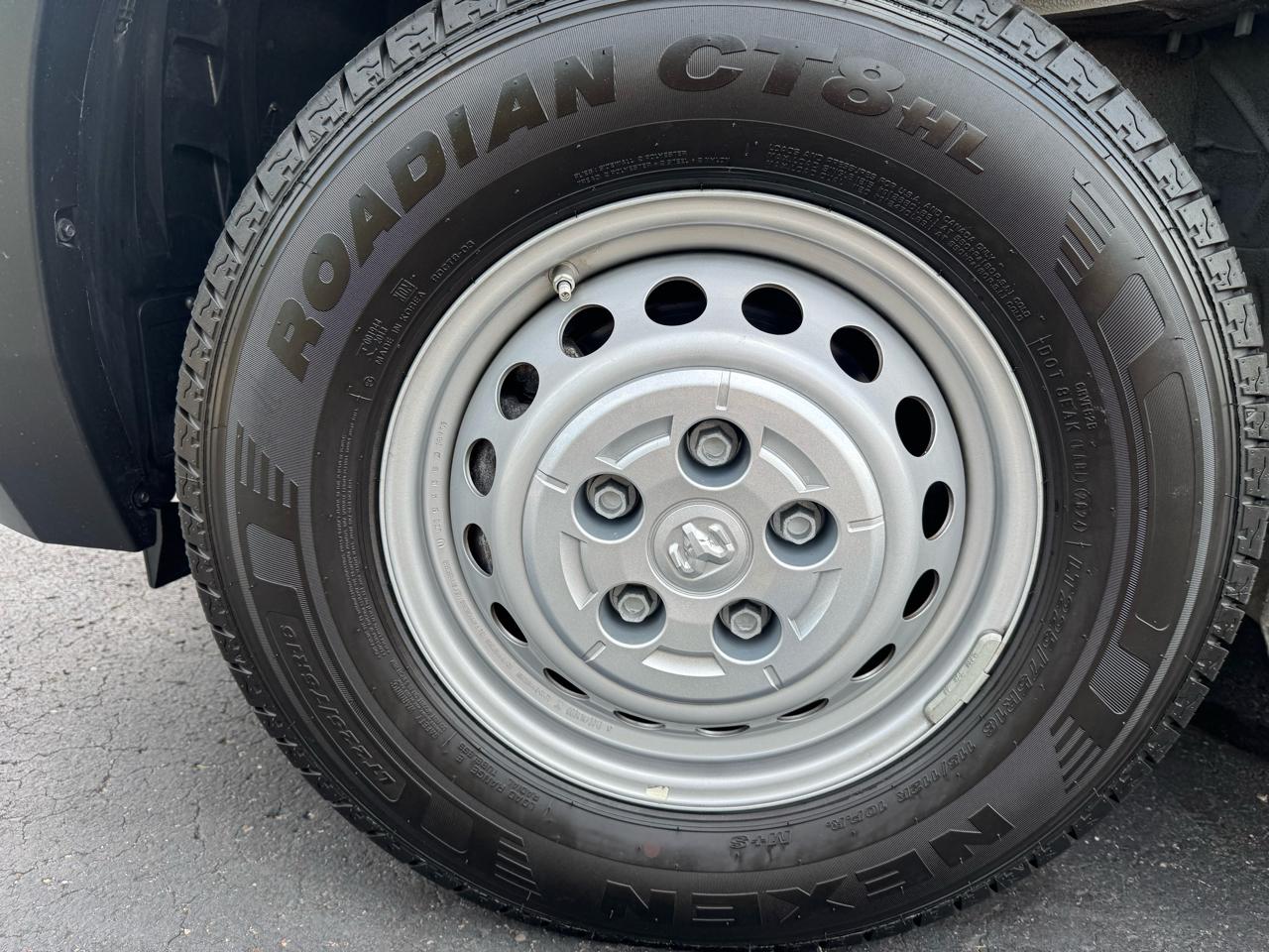RAM ProMaster Cargo Van Tradesman 2500 Low Roof 136" WB w/Pass Seat 2025