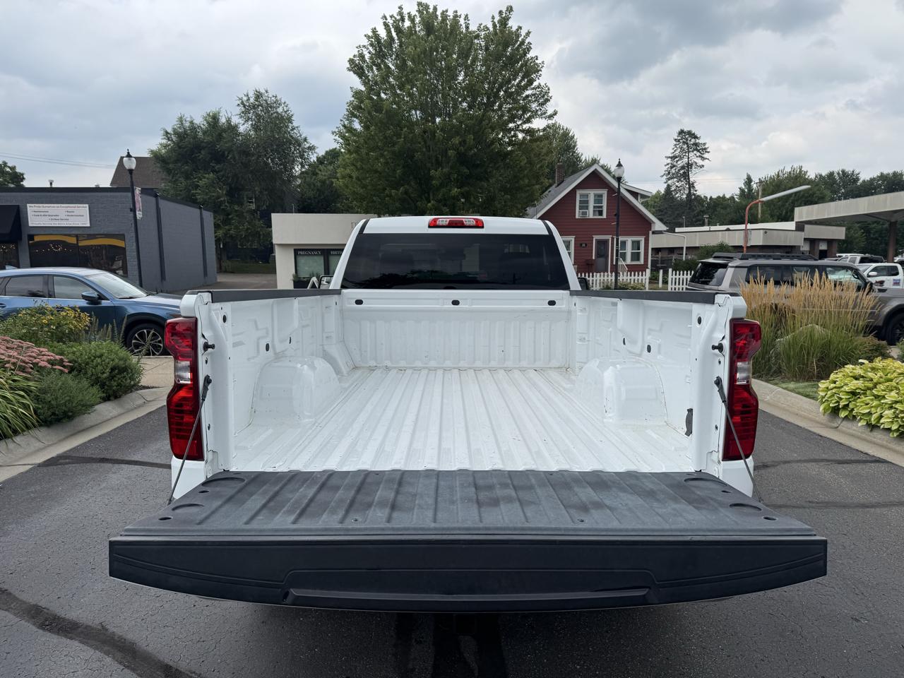 Chevrolet Silverado 1500 4WD Reg Cab 140" Work Truck 2023