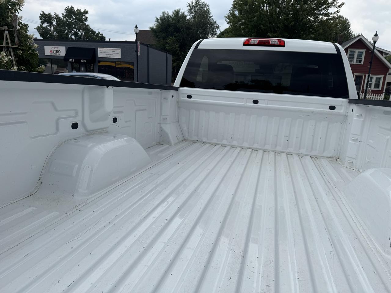Chevrolet Silverado 1500 4WD Reg Cab 140" Work Truck 2023