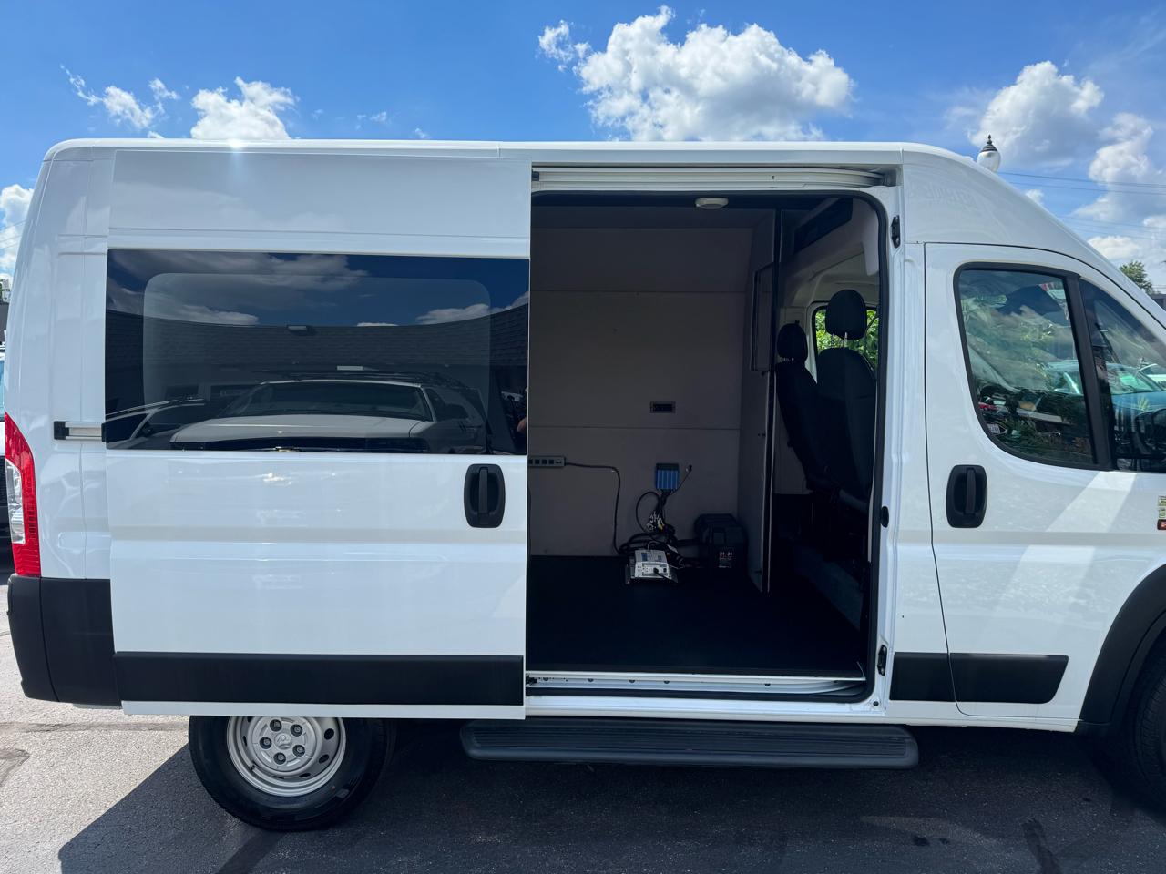 RAM ProMaster Cargo Van 1500 High Roof 136" WB 2022