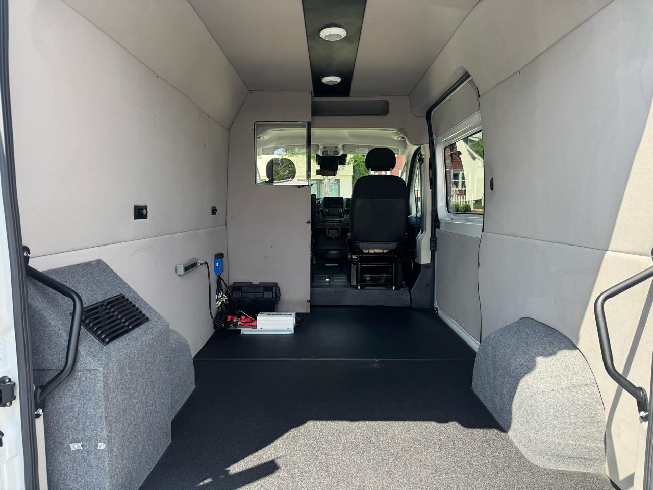 RAM ProMaster Cargo Van 1500 High Roof 136" WB 2022