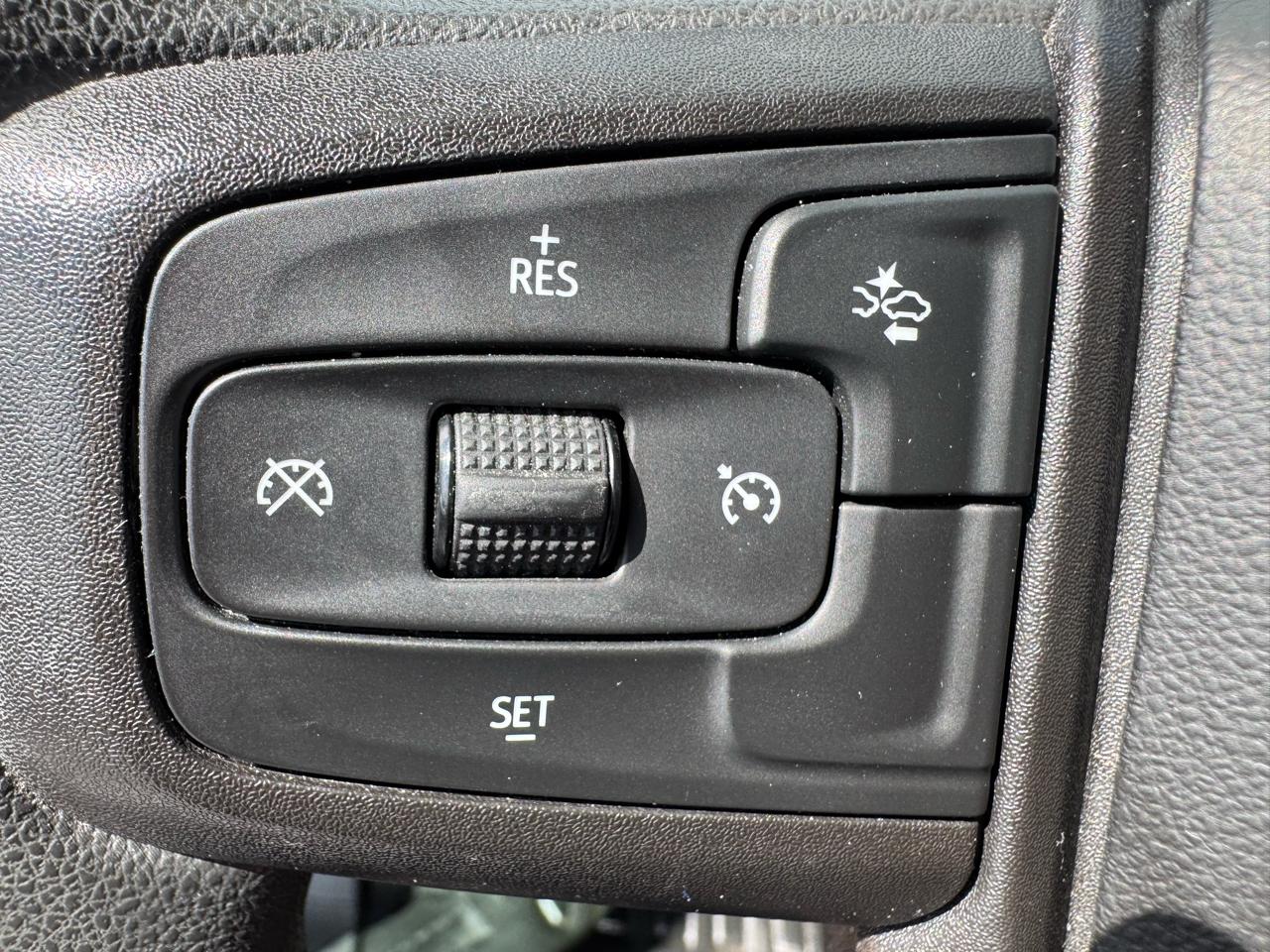 GMC Sierra 1500 4WD Double Cab 147" Pro 2022