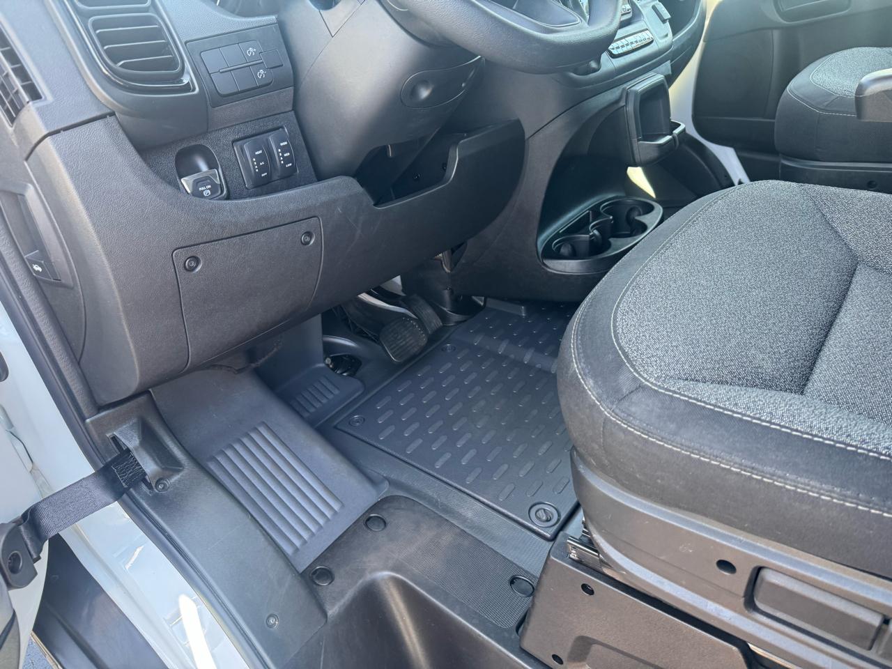 RAM ProMaster Cargo Van 1500 High Roof 136" WB 2022