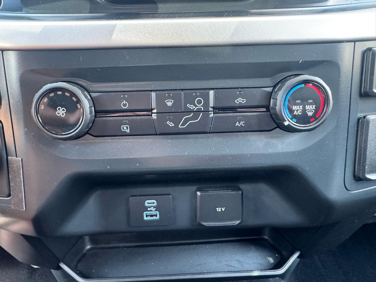 Ford F-150  2021