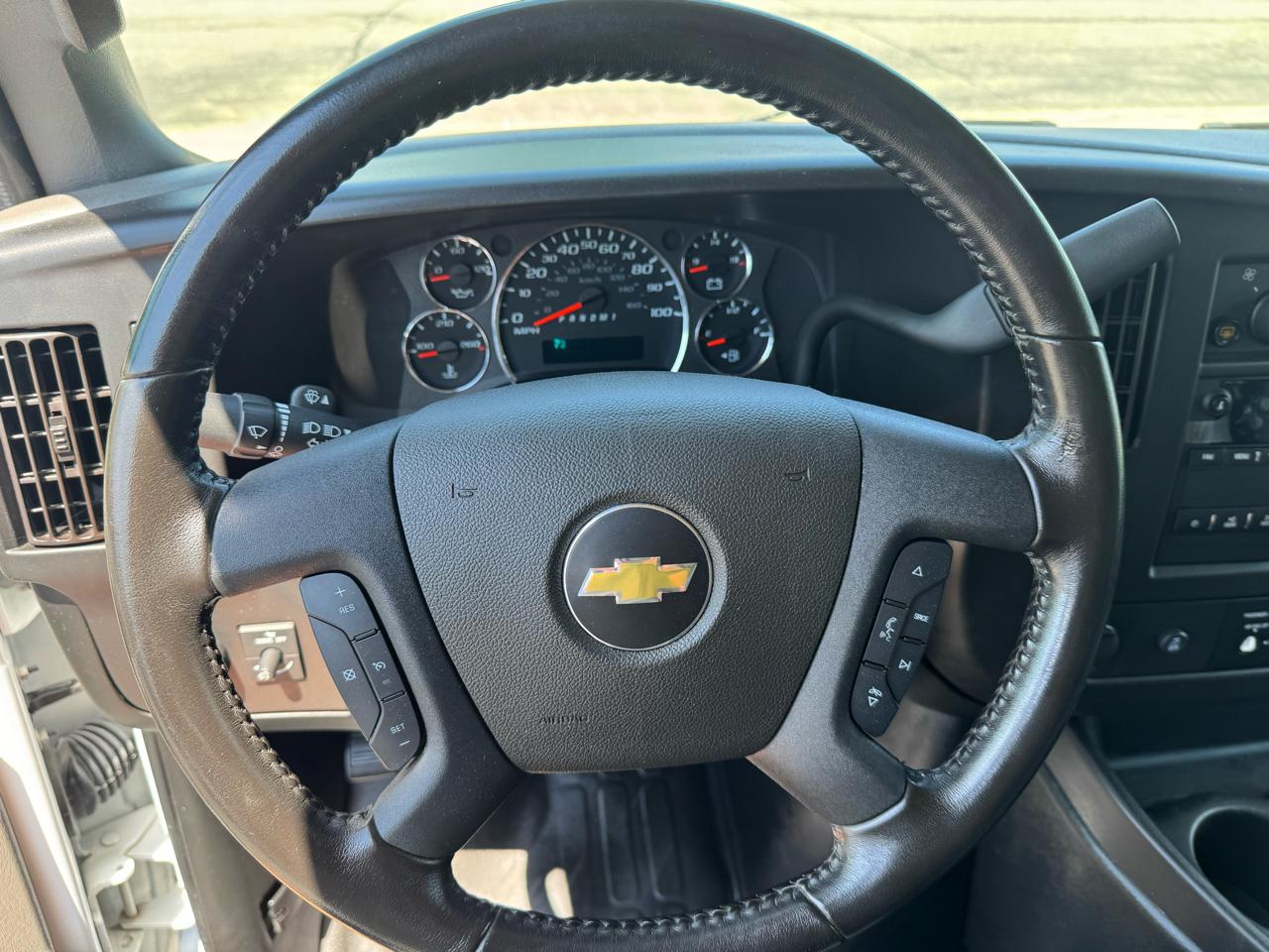 Chevrolet Express Cargo Van RWD 2500 135" 2021