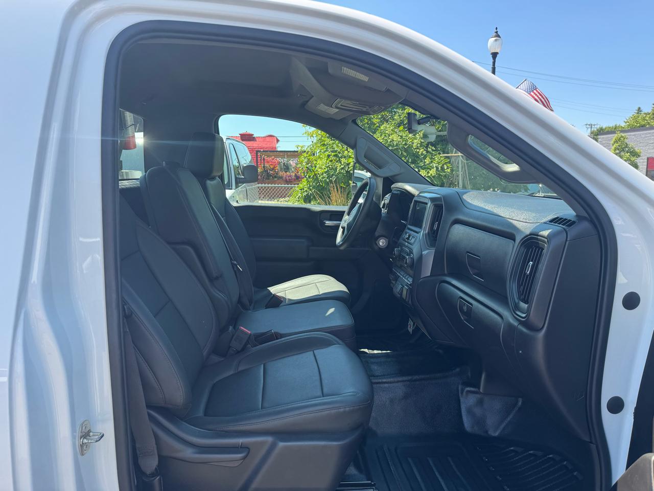 Chevrolet Silverado 2500HD 4WD Reg Cab 142" Work Truck 2023
