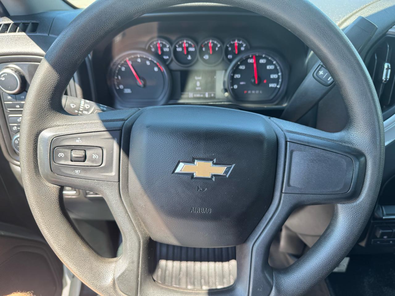 Chevrolet Silverado 2500HD 4WD Reg Cab 142" Work Truck 2023