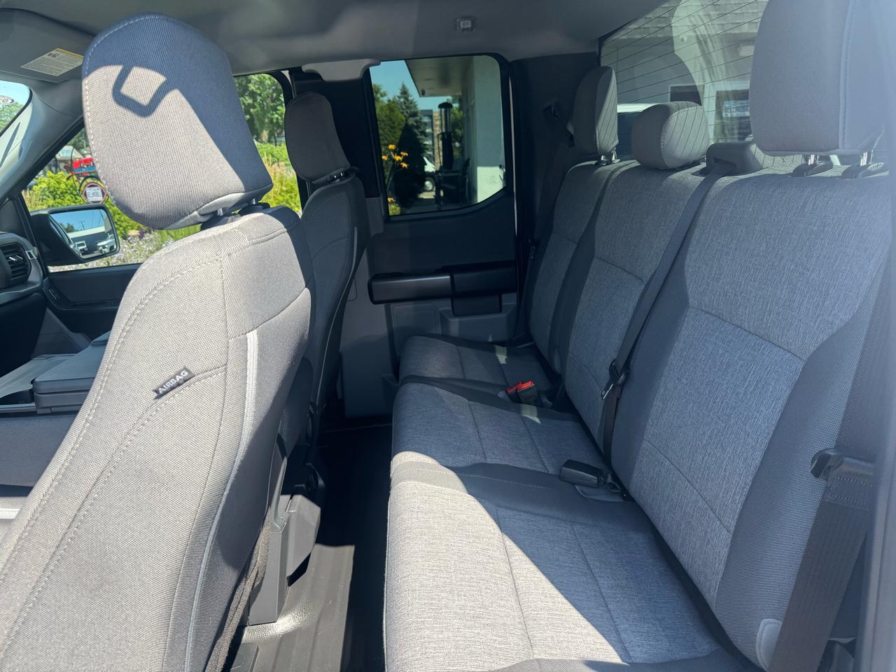 Ford F-150 XL 4WD SuperCab 6.5' Box 2024