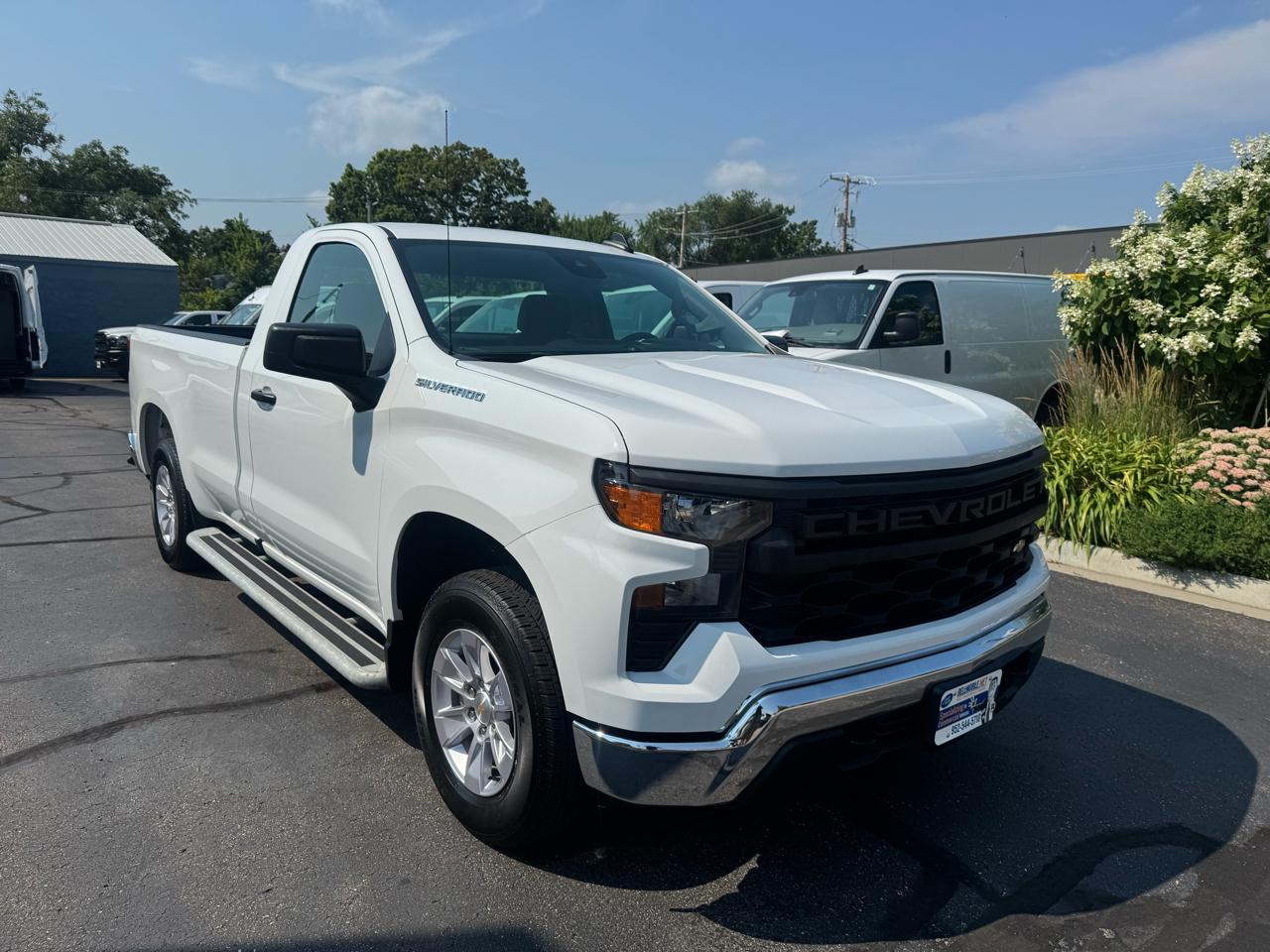 Chevrolet Silverado 1500 2WD Reg Cab 140" Work Truck 2025
