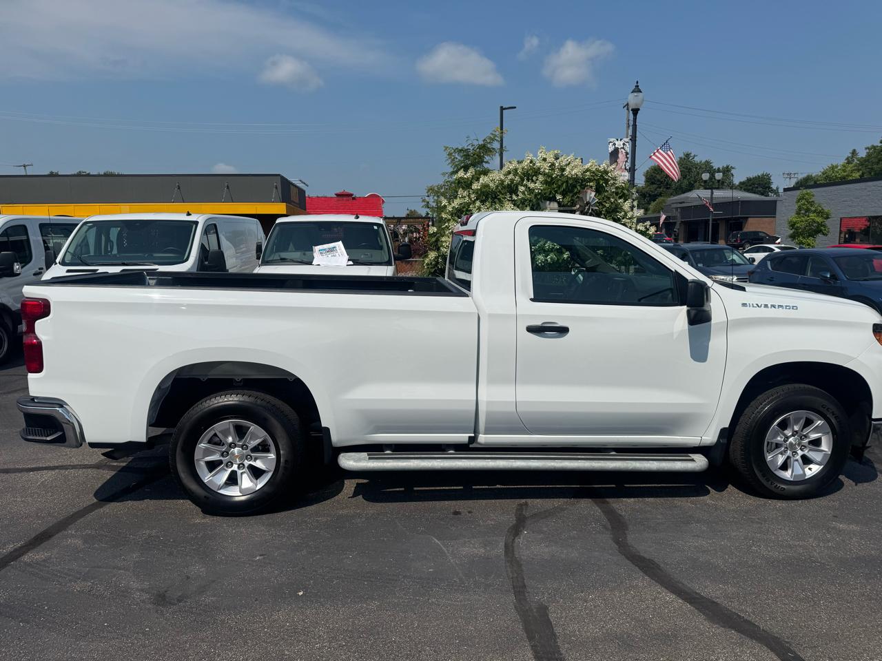 Chevrolet Silverado 1500 2WD Reg Cab 140" Work Truck 2025