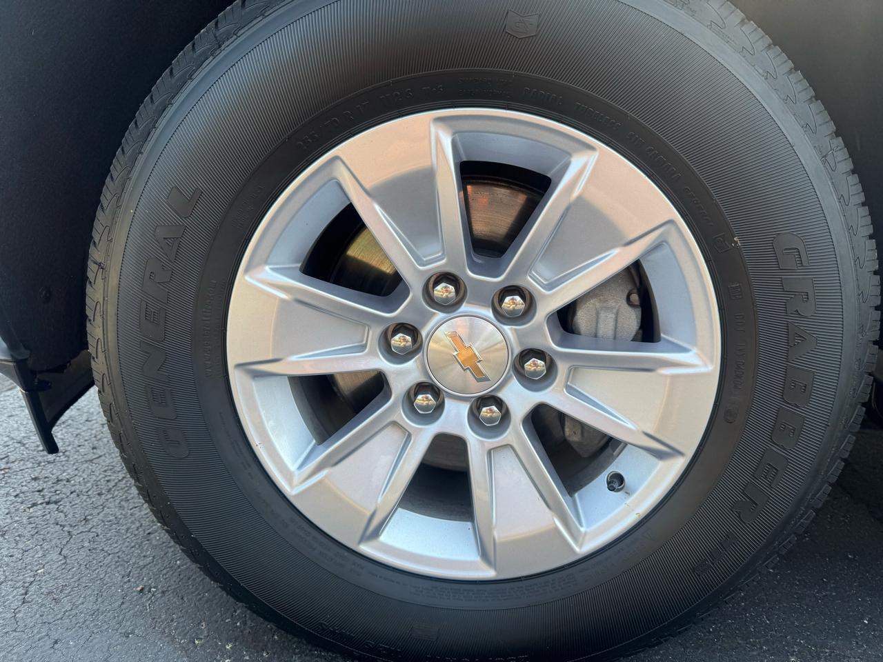 Chevrolet Silverado 1500 2WD Reg Cab 140" Work Truck 2025
