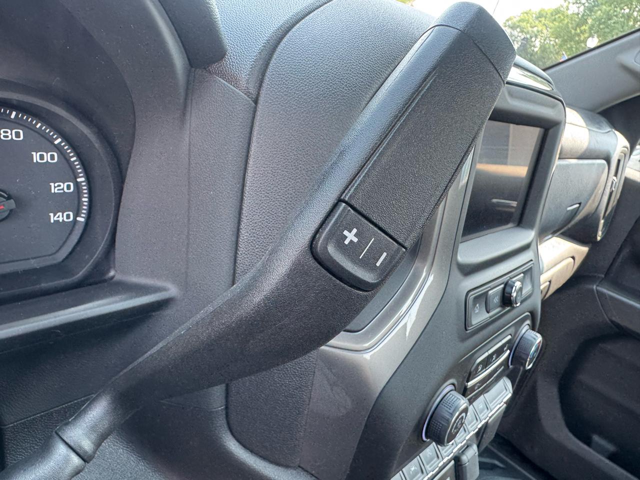 Chevrolet Silverado 1500 2WD Reg Cab 140" Work Truck 2025