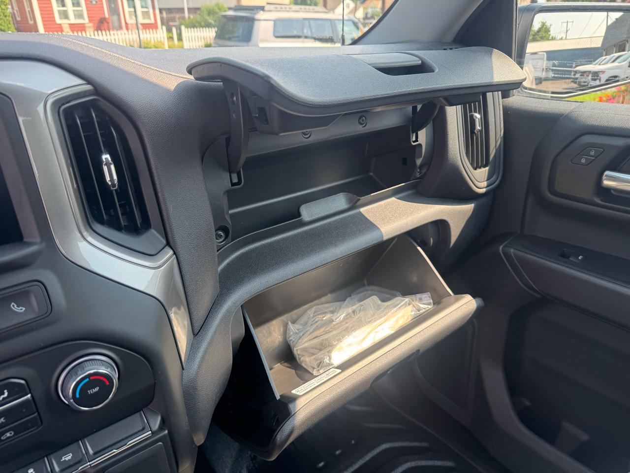 Chevrolet Silverado 1500 2WD Reg Cab 140" Work Truck 2025