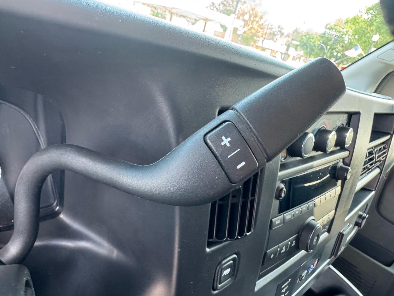 GMC Savana Cargo Van RWD 2500 135" 2025