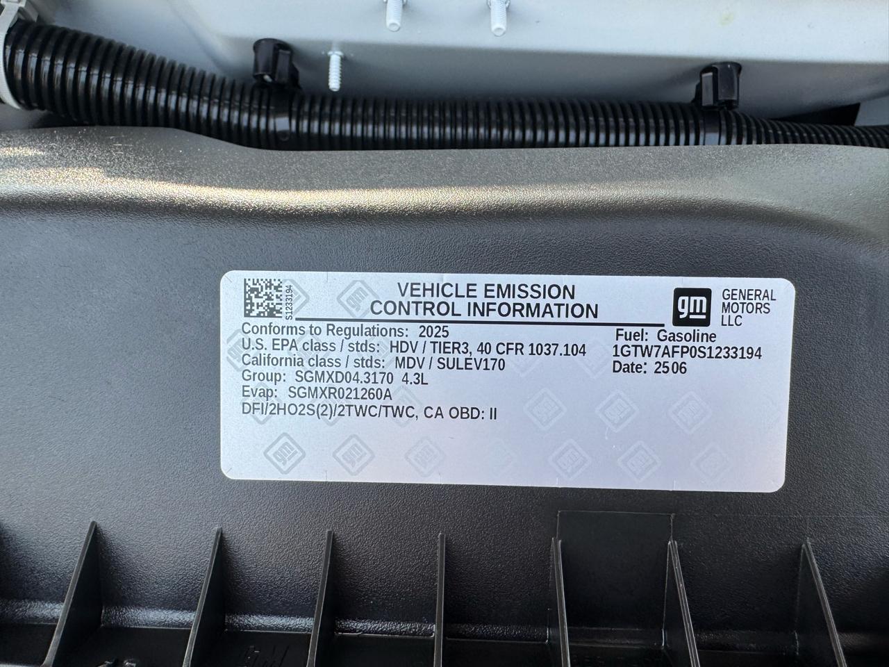 GMC Savana Cargo Van RWD 2500 135" 2025