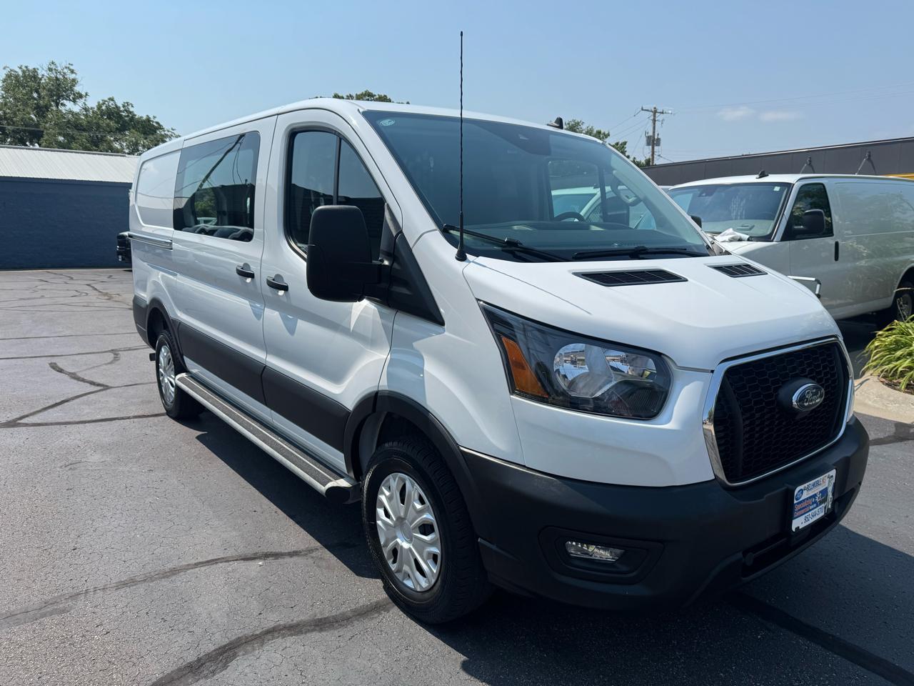 Ford Transit Cargo Van T-250 130" Low Rf 9070 GVWR RWD 2025