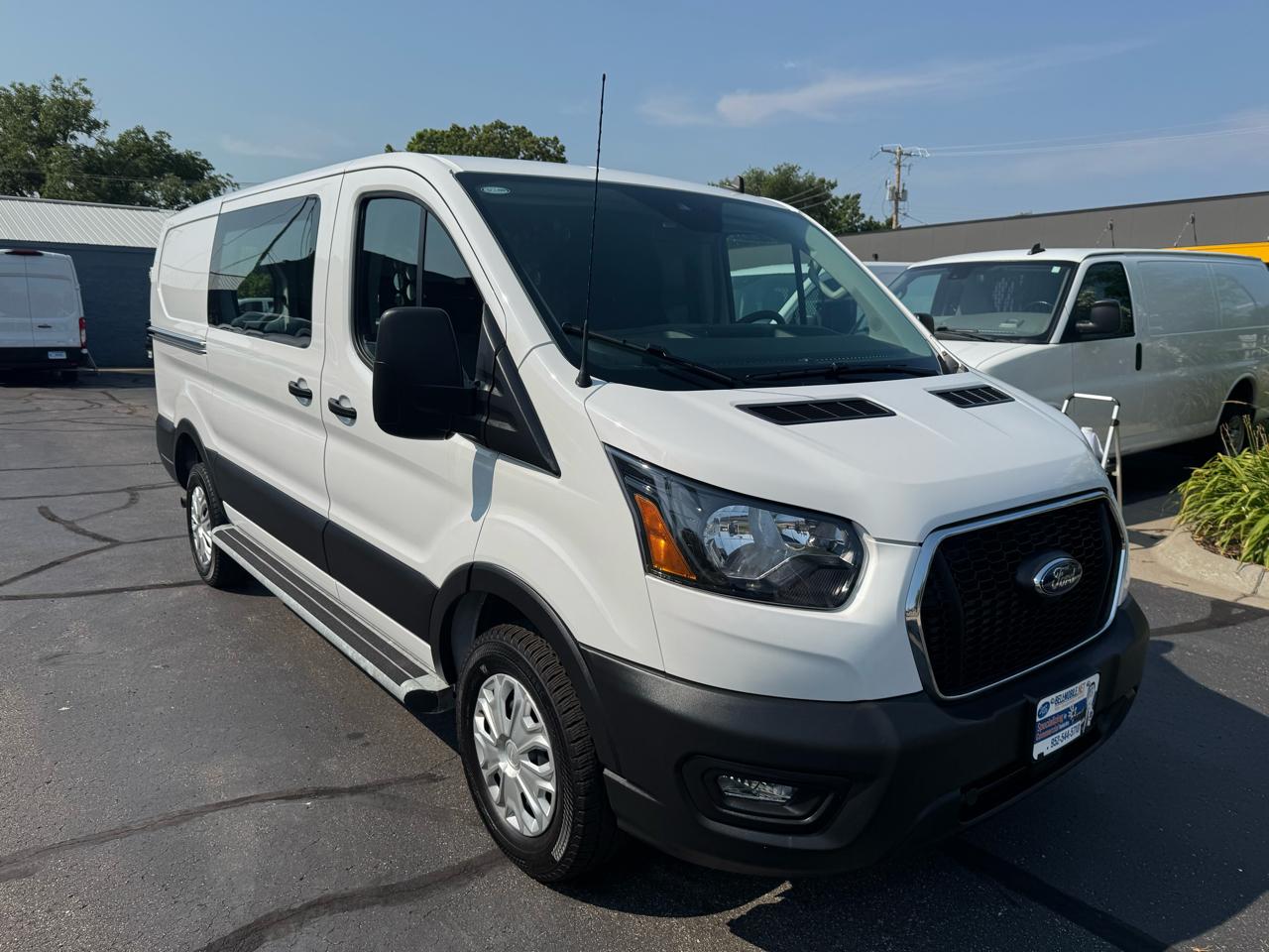 Ford Transit Cargo Van T-250 130" Low Rf 9070 GVWR RWD 2025